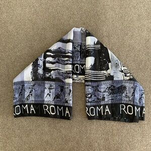 Roma Colosseum print scarf